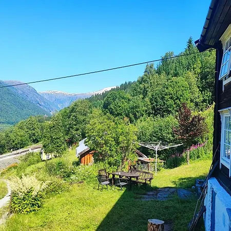 The Old Farm Lykkeslet Lodger *