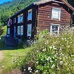 The Old Farm Lykkeslet Lodge